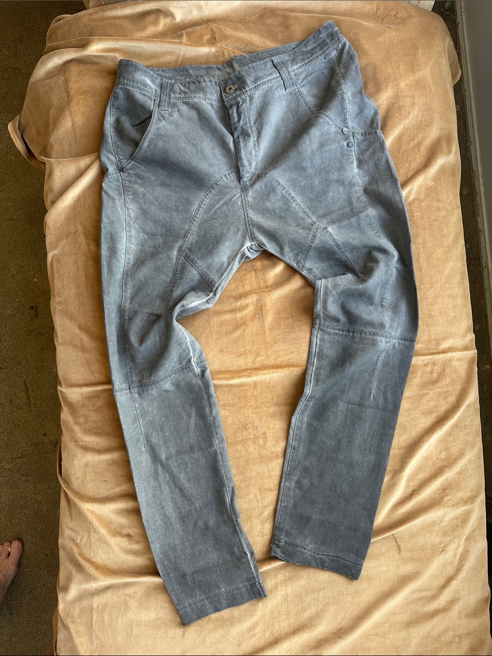 Europe Designer Tailored Structured Cargo style Distressed Pants low hanging